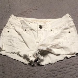 White American eagle shorts women’s size 2